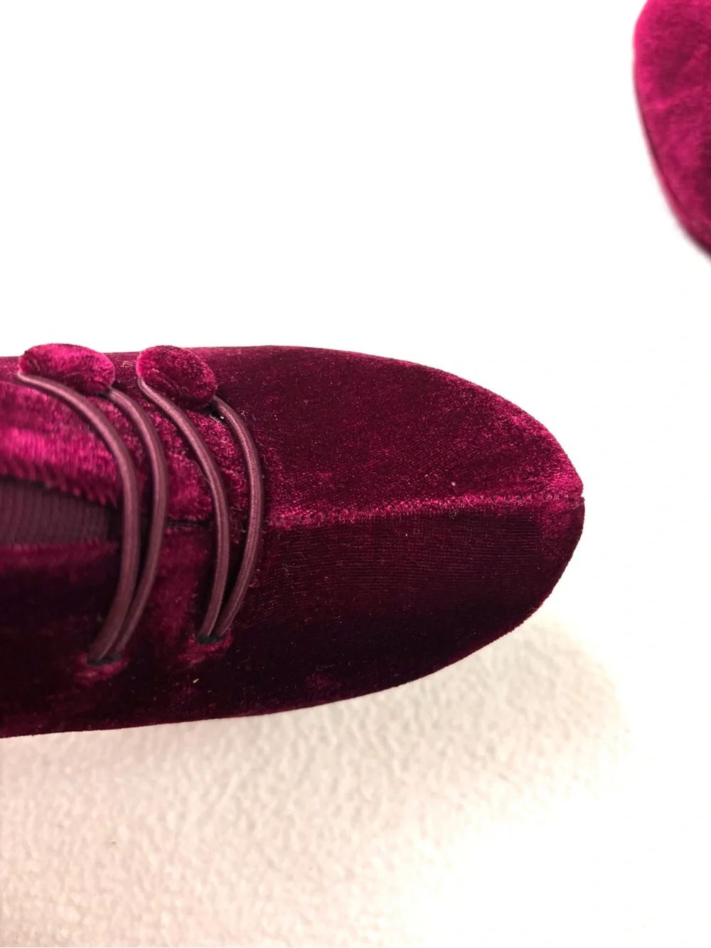 Apt. 9 Velvet Burgundy Wine Vampy Victorian High-Heel Ankle Button‎ Booties (6)